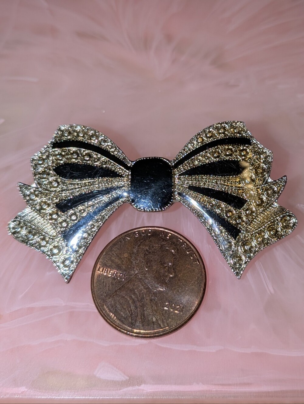 Vintage Black and Silver Brooch - Picture 2 of 2